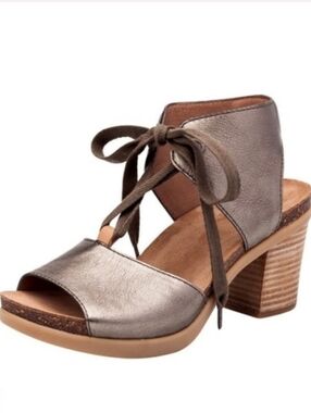 Dansko Dez Dez Metallic Block-Heeled Sandal ■ Size 40